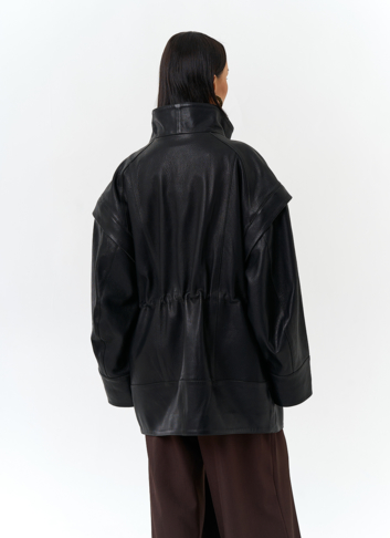 Женская куртка из натуральной кожи со съемными рукавами