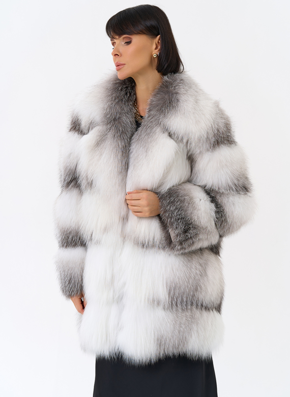Шуба из белой лисы