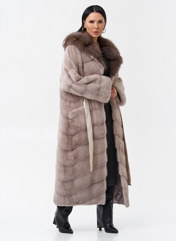 Длинная шуба из норки с капюшоном