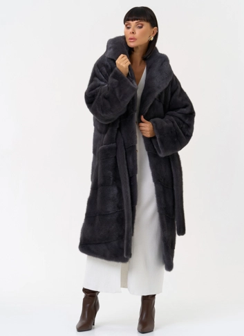 Женская шуба из меха норки с капюшоном фото