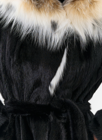 Норковая шуба с рысью в черном цвете