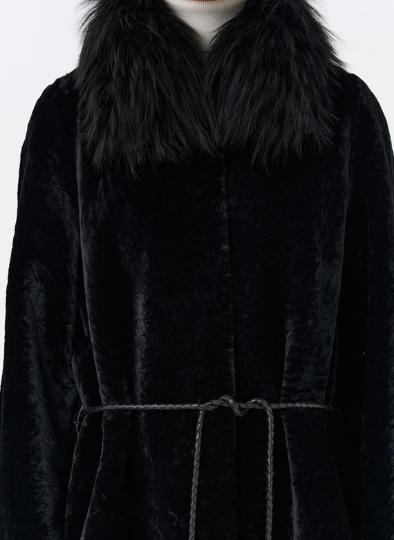 Женская двухстороняя дубленка с воротником из меха чернобурой лисы