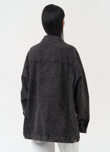 Женская джинсовая куртка серого цвета