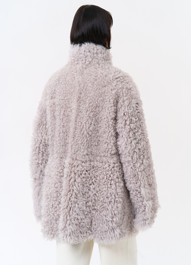 Женская двухсторонняя дубленка с воротником стойкой модель № 31849 в кредит