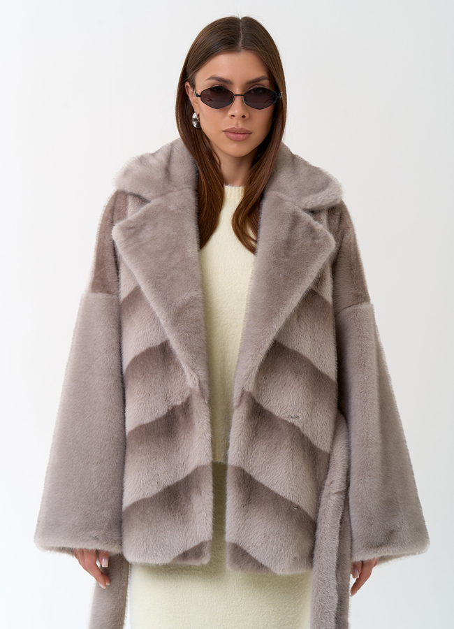 Женская шуба из эко меха с английским воротником  модель № 31225 универмаг малина