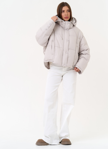 Женский короткий пуховик с капюшоном