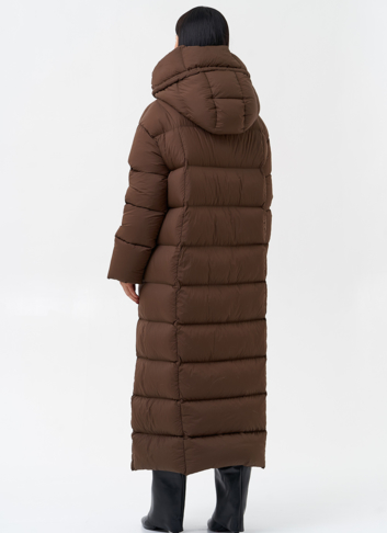 Женский пуховик с капюшоном 