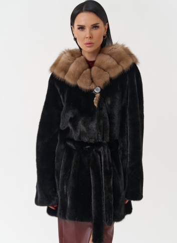 Норковая шуба с капюшоном из меха куницы