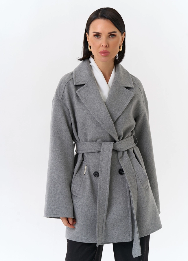 фото Женское укороченное пальто в сером цвете модель № 32515