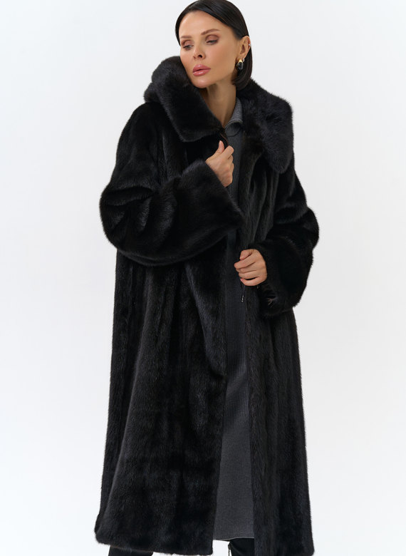 Шуба из норки в цвете махагон