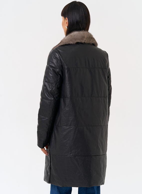 Пуховик из натуральной кожи с воротником из меха норки