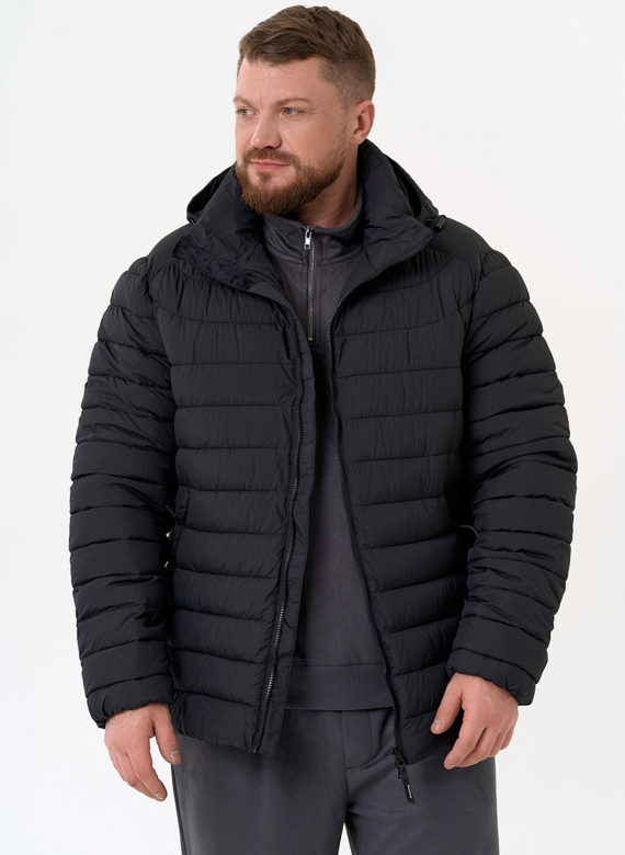Мужской пуховик черного цвета