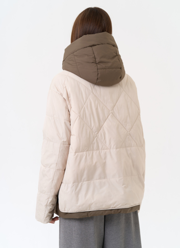 Женская куртка с контрастным капюшоном