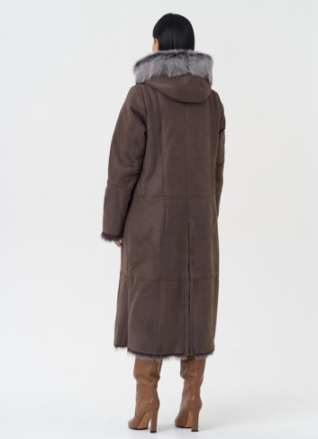 Дубленка с отделкой из тосканы с капюшоном