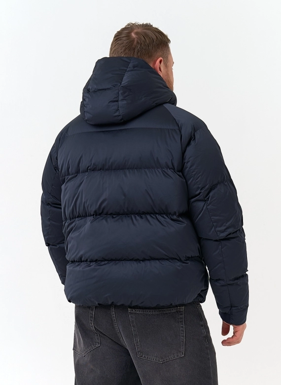 Мужской пуховик с капюшоном  фото