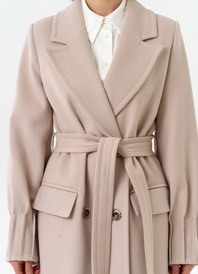Женское светлое пальто с поясом модель № 32645 универмаг малина