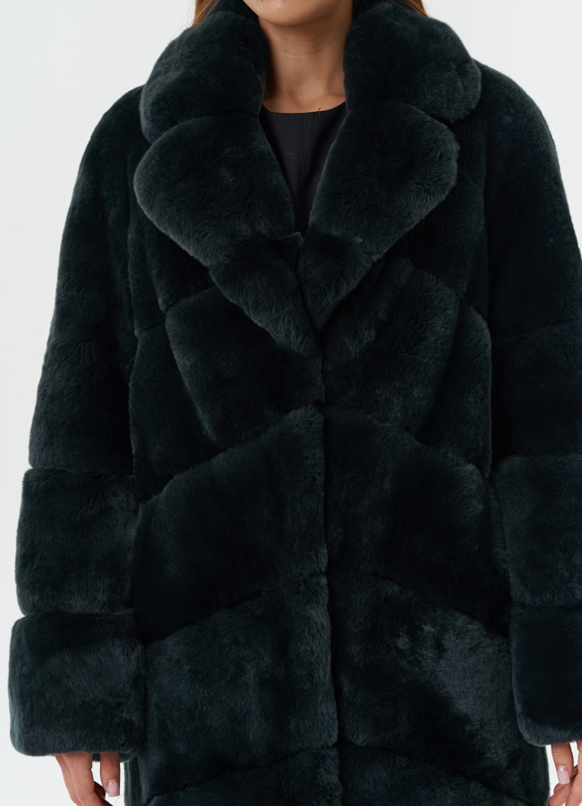 Шуба из меха кролика зеленого цвета модель № 28033 универмаг малина