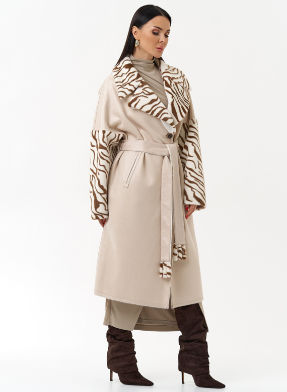 Двухстороннее пальто из эко замши с английским воротником